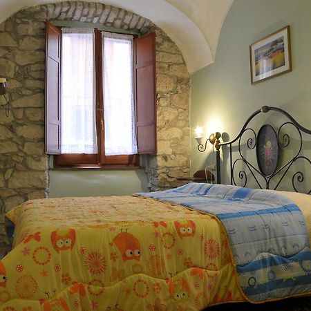 S'Ammentu Hotel Bosa Bagian luar foto