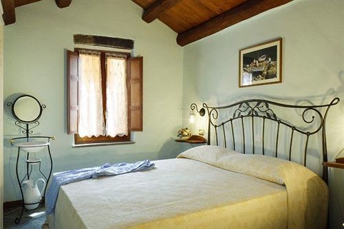 S'Ammentu Hotel Bosa Bagian luar foto