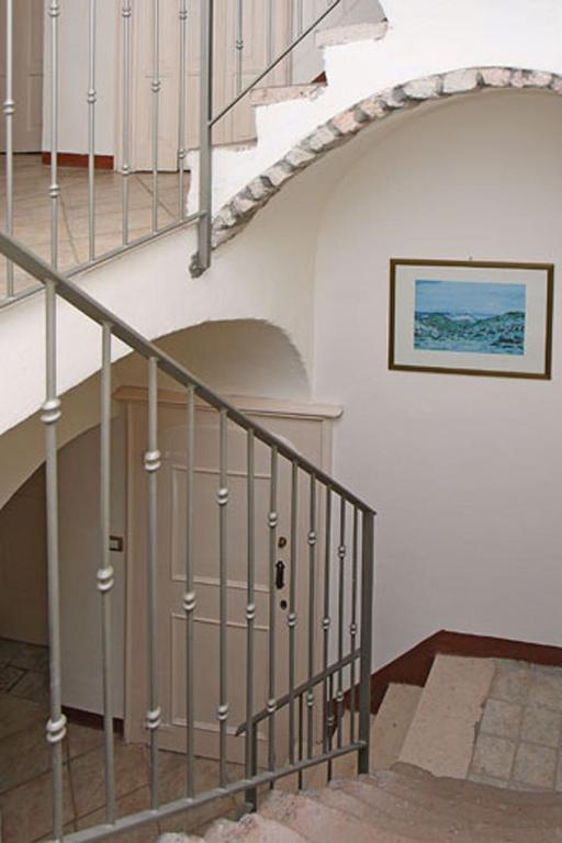 S'Ammentu Hotel Bosa Bagian luar foto